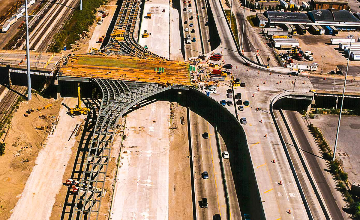 Damen_Ave_01.jpg